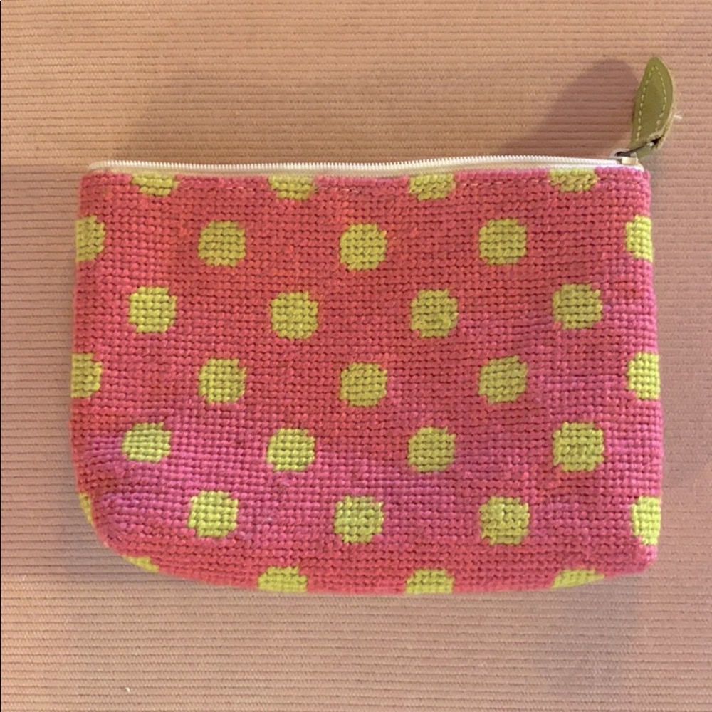 Clever Carriage Makeup 💄 Bag